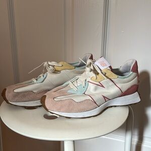 New Balance 327 Pastel Multicolor
